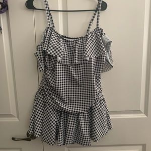 NEW Woman’s Tummy Control Skirted Bathing Suit